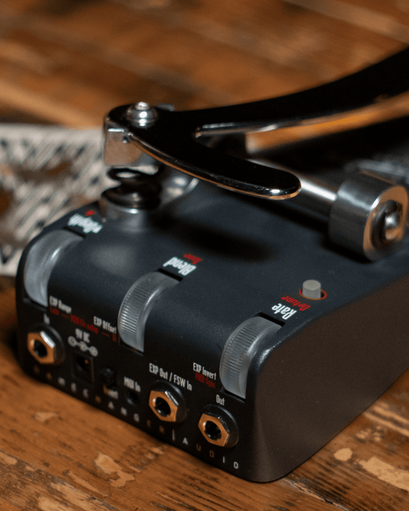 GAMECHANGER AUDIO BIGSBY PEDAL