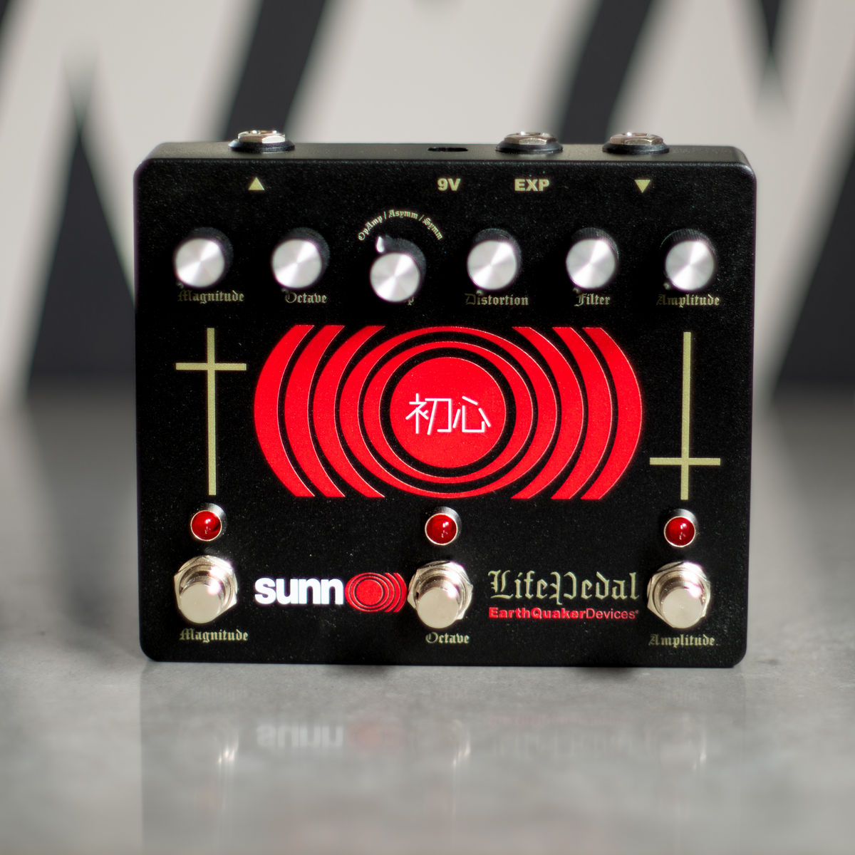 EARTHQUAKER DEVICES - SUNN O))) LIFE PEDAL V3 – FRET12 EARTHQUAKER DEVICES - SUNN O))) LIFE PEDAL V3 – FRET12
