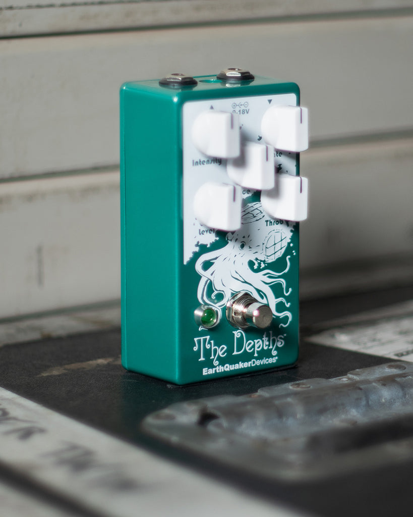 Amazon.com: EarthQuaker Devices The Depths V2 Analog Optical
