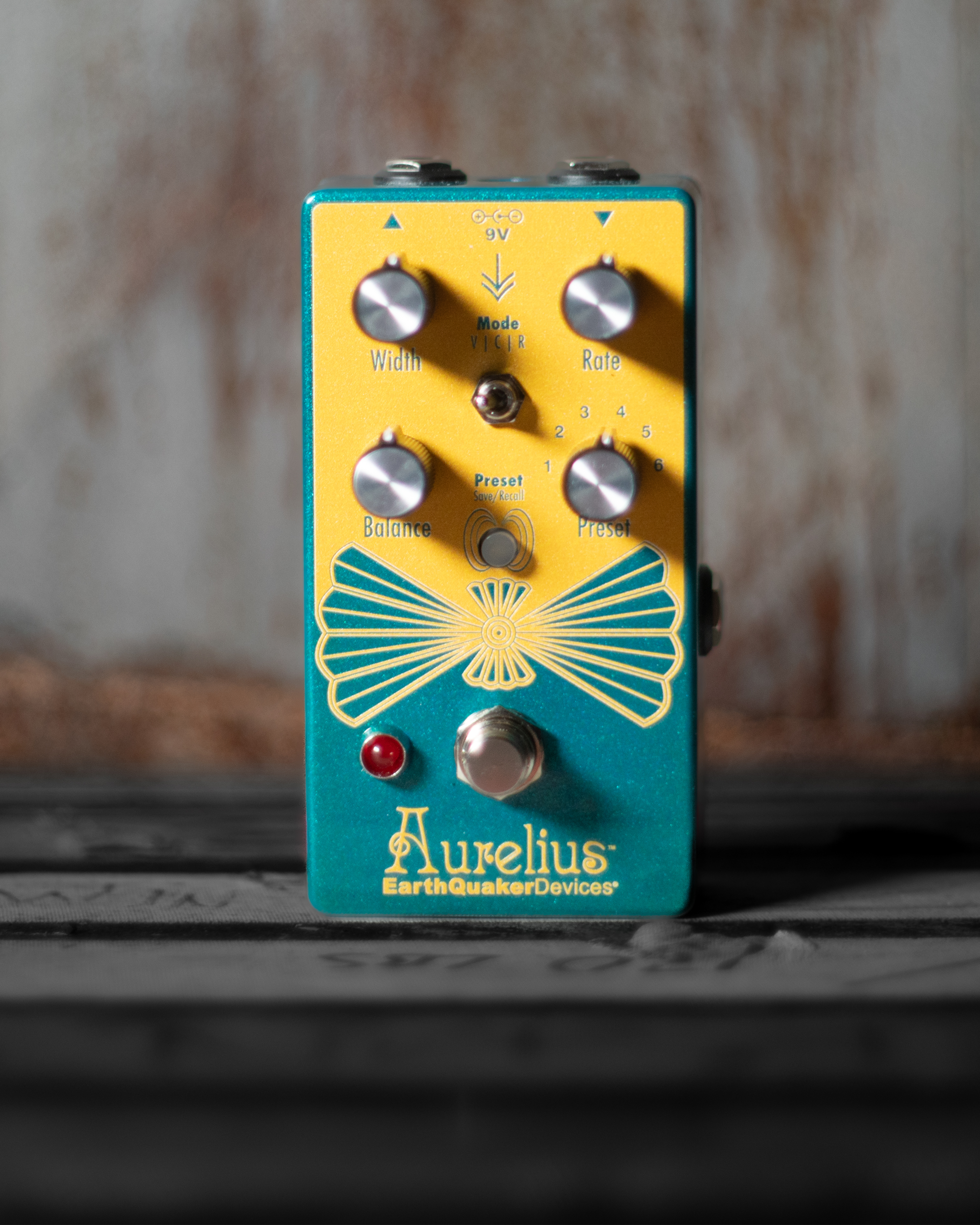 EARTHQUAKER DEVICES AURELIUS PEDAL | FRET12