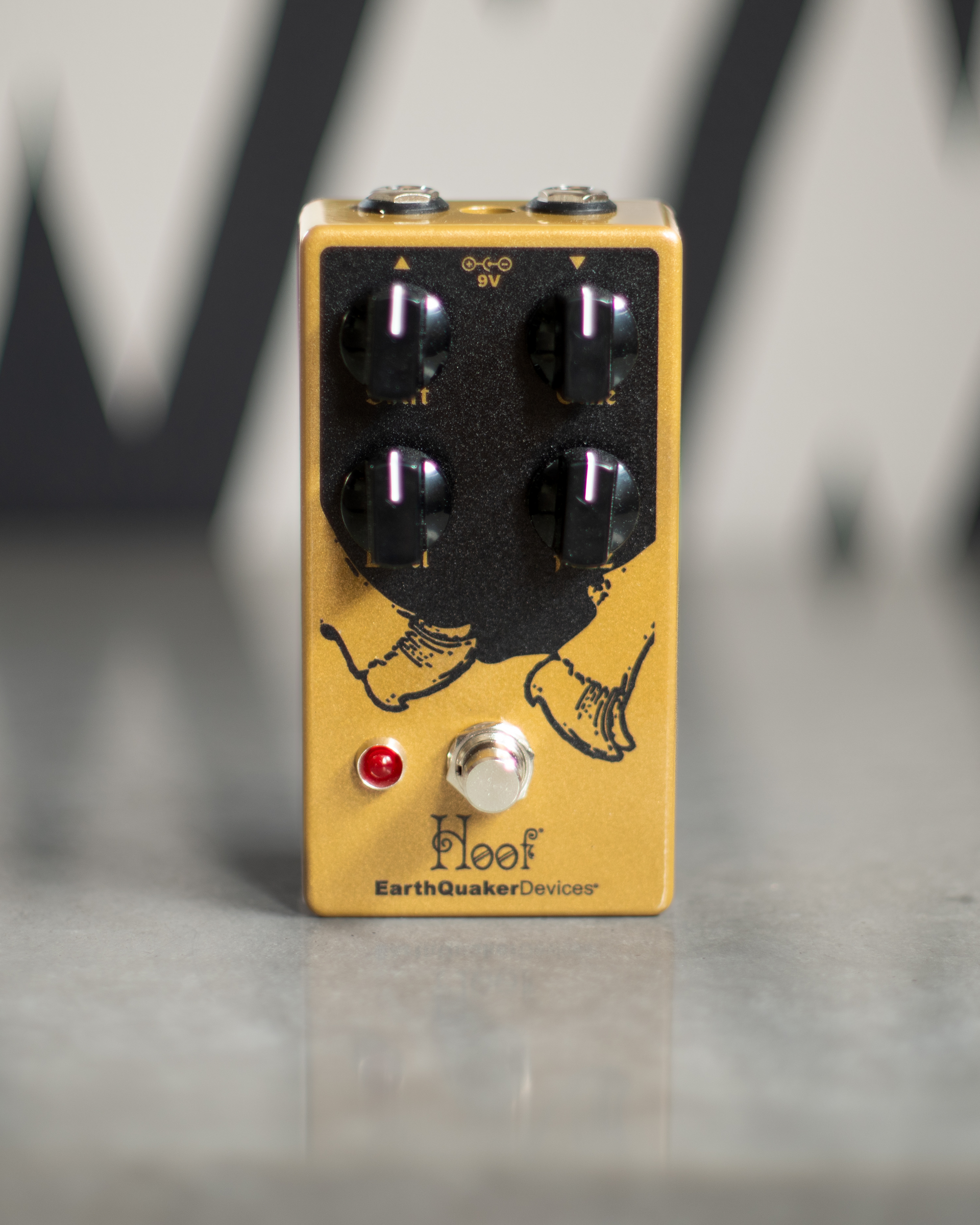 EARTHQUAKER DEVICES HOOF V2 - HYBRID FUZZ – FRET12 EARTHQUAKER DEVICES HOOF V2 - HYBRID FUZZ – FRET12