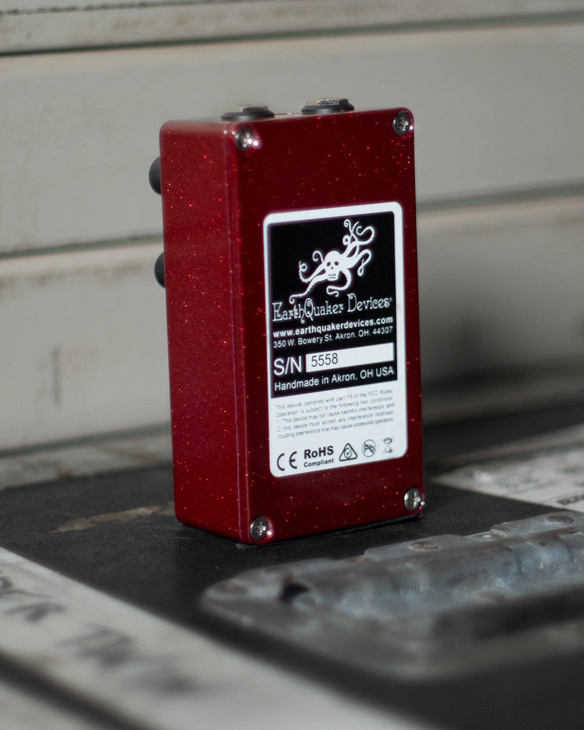 Amazon.com: Earthquaker Devices Grand Orbiter V3 Phase