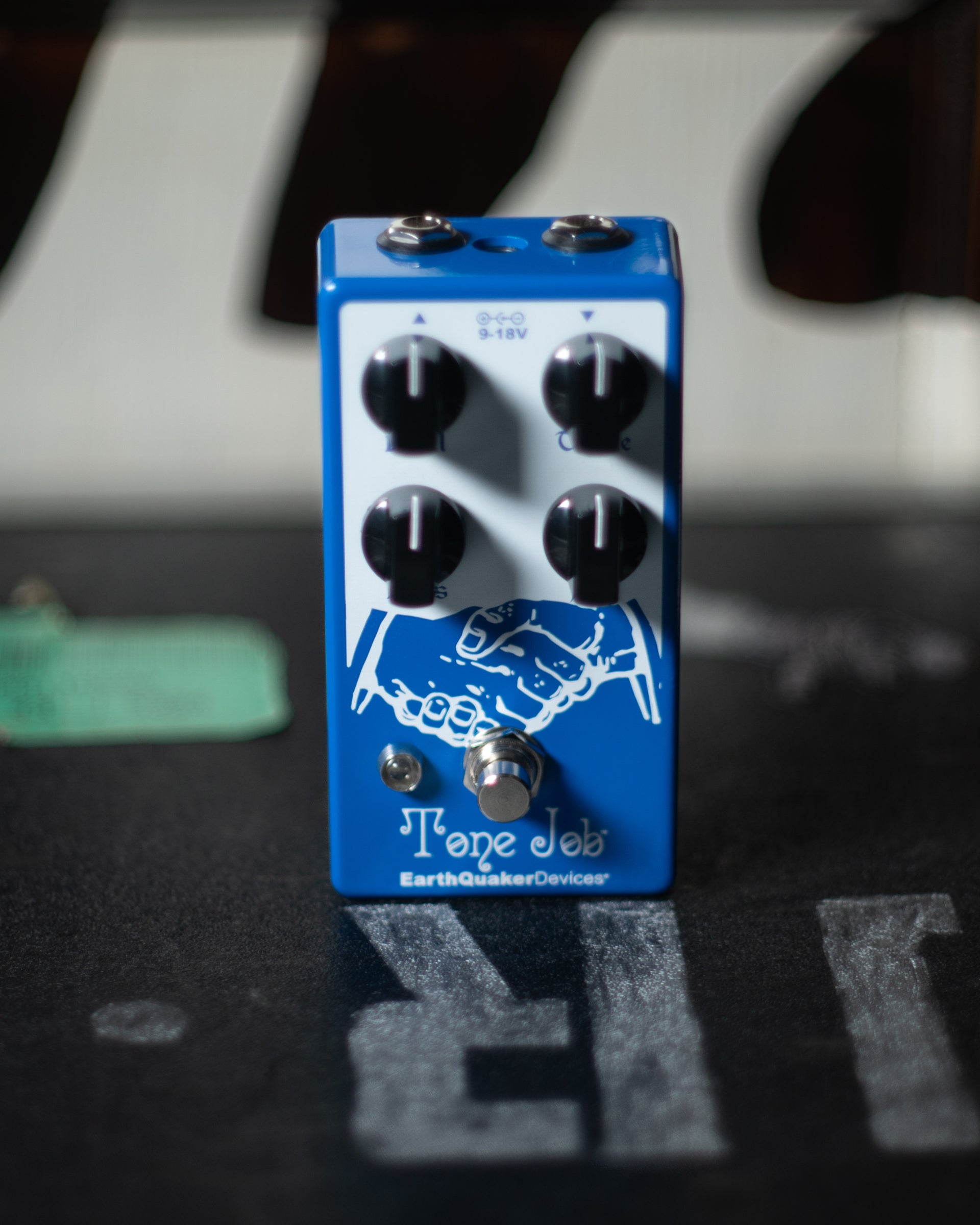 eq pedal boost EarthQuaker Devices Tone Job V2 EQ and Boost Guitar Effects Pedal