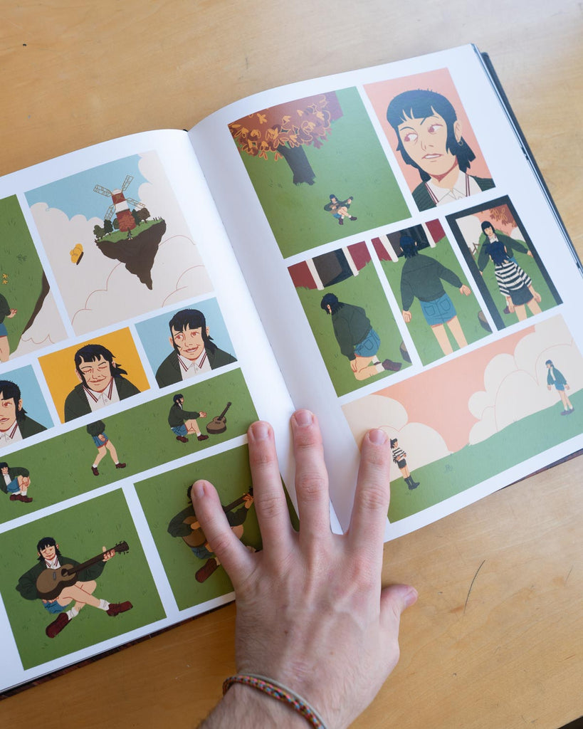 THE GORILLAZ ART BOOK [ALT. COVER 2]