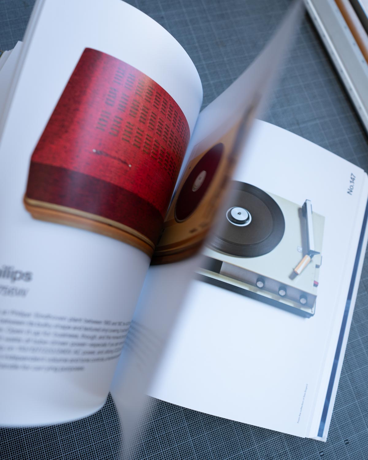 Portables: A Visual & Historical Exploration Of 222 Vintage