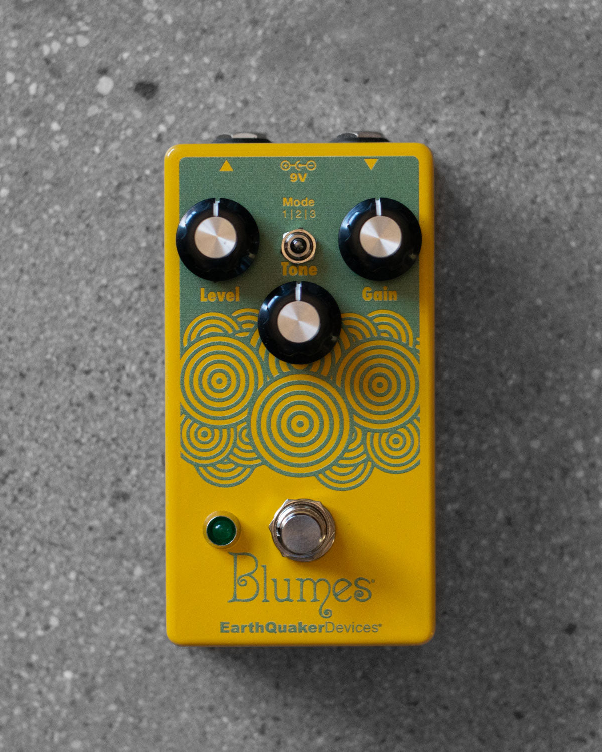 ベース EarthQuaker Devices Blumes 61YwystpGOL._UF350,350_QL50_.jpg