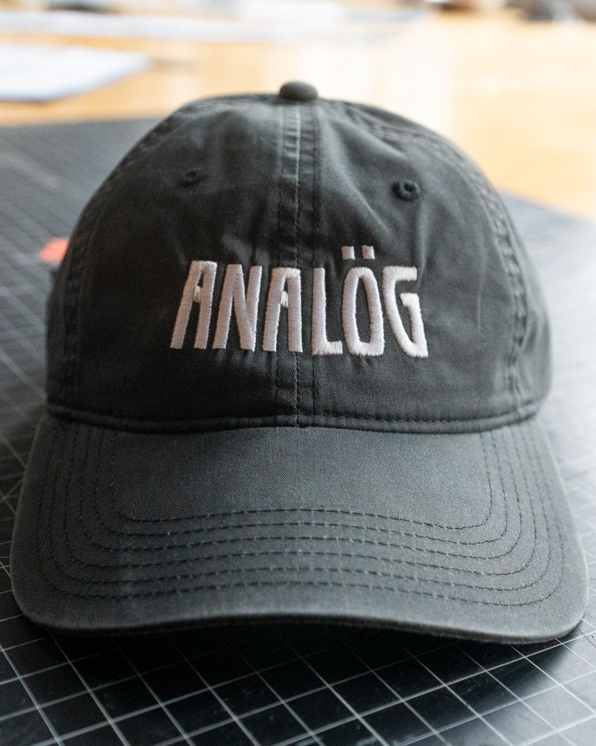 ANALOG 6 Panel HAT - Black | FRET12