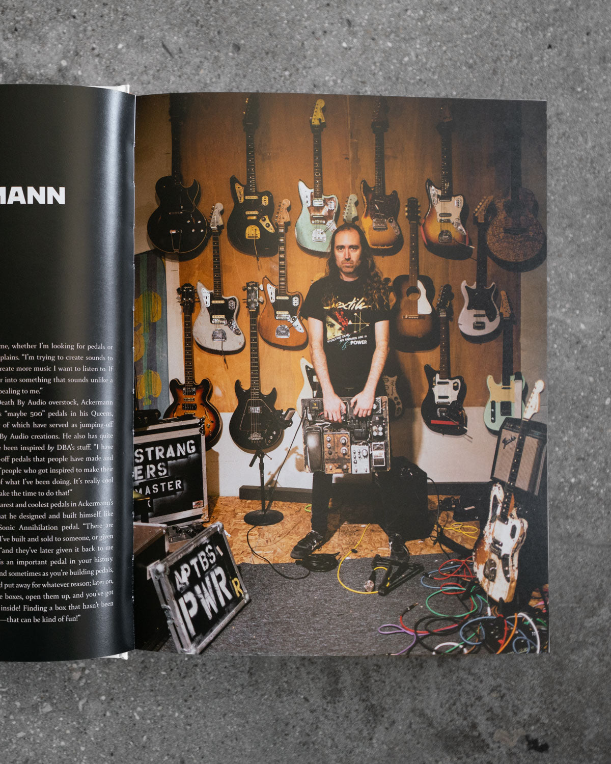 The Brick: STOMPBOX BOOK and VINTAGE & RARITIES BOOK set – FRET12