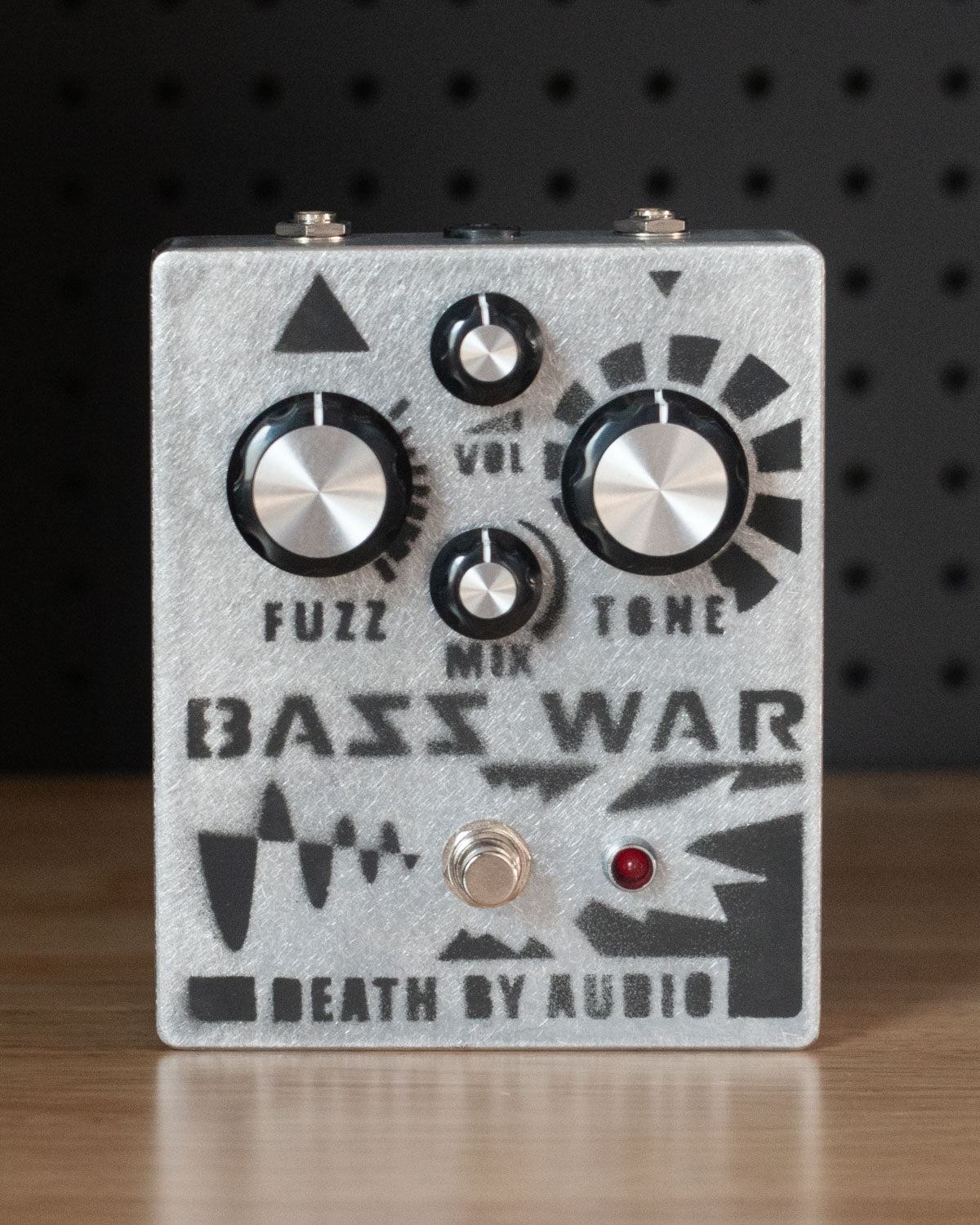 ベース BASS WAR DEATH BY AUDIO DEATH BY AUDIO BASS WAR – FRET12